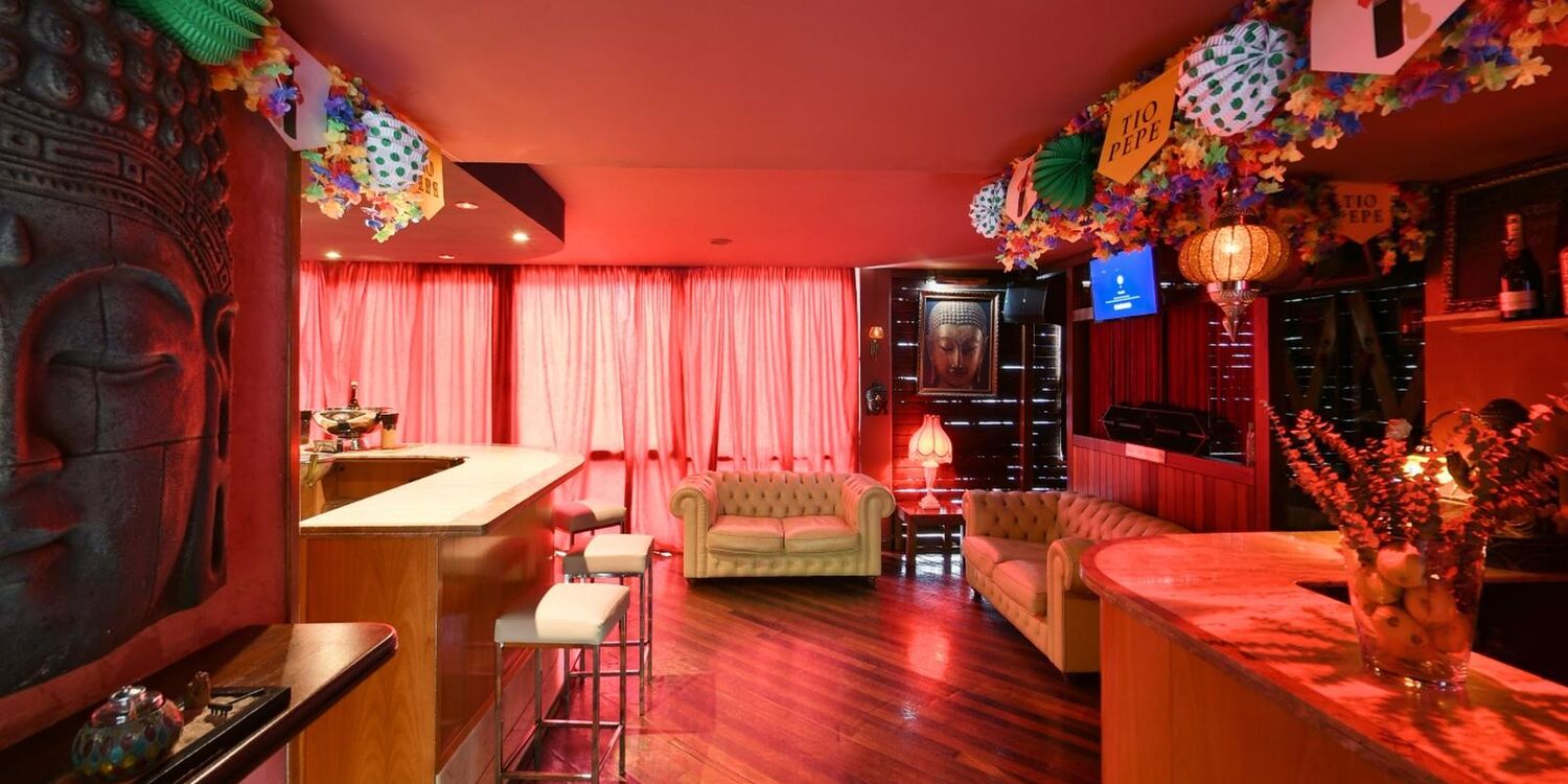 Training Pedralbes, bar