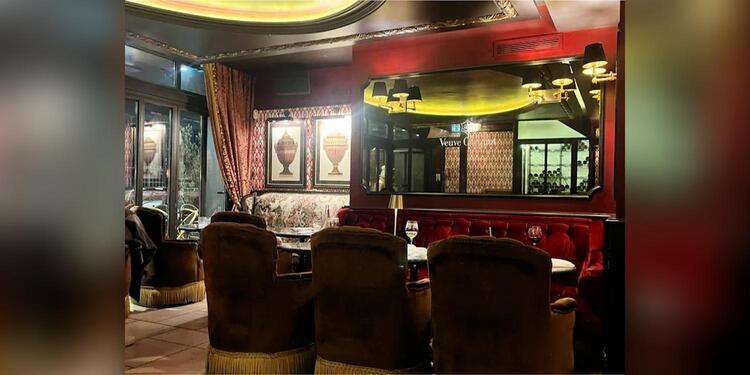 Speakeasy, restaurant