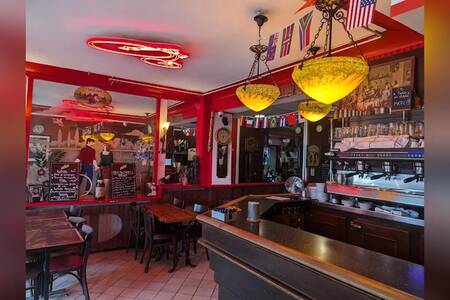 Biclowne Café, Bar Paris 19ème arrondissement #0