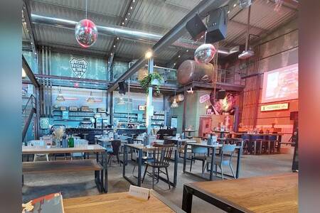 Berlin 1989, Restaurant Saint-Herblain  #0