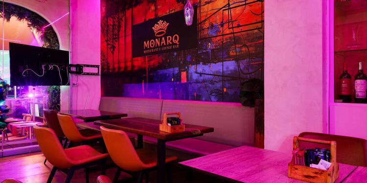 MONARQ Tapas & Grill  Barceloneta, bar