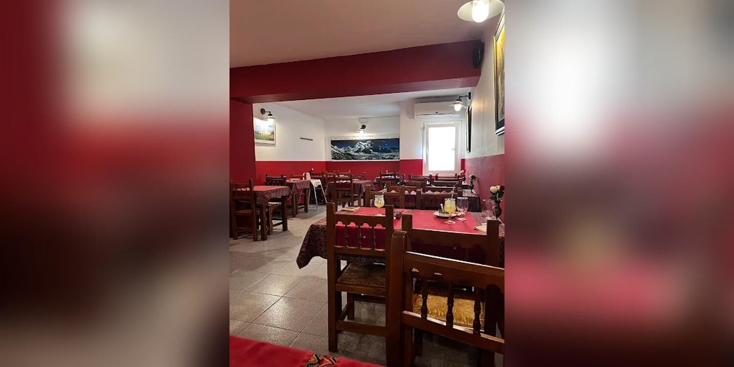 Hola Nepal Restaurant, restaurant