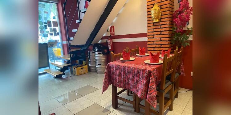 Hola Nepal Restaurant, restaurant