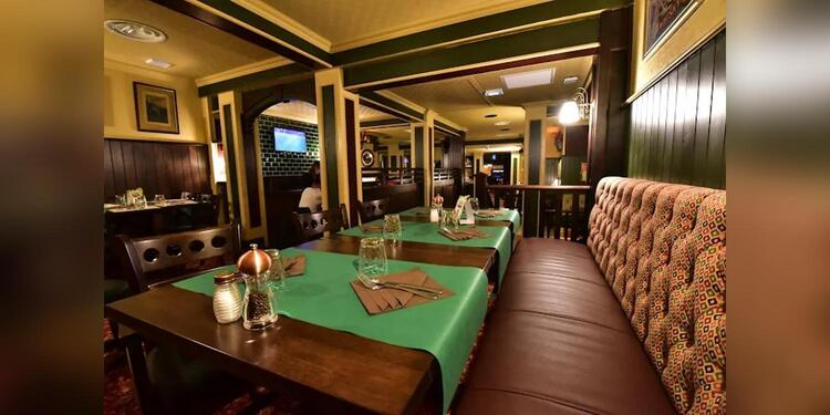 Crazy Clock Annecy, restaurant