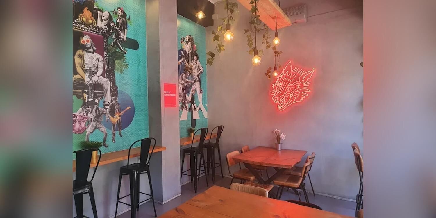 Birrieria Dos Coyotes | Poblenou, restaurant