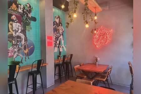 Birrieria Dos Coyotes | Poblenou, Restaurante Barcelona El Congrés i els Indians #0