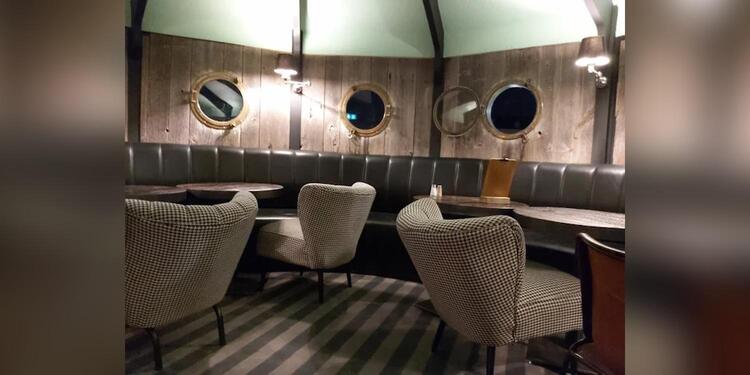 La Barge Restaurant, restaurant