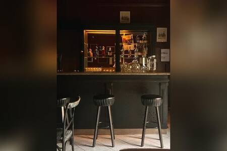 Alibi, Bar Marseille Cinq Avenues #0