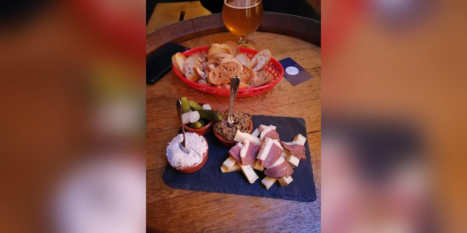 Le Guet à Pintes, bar