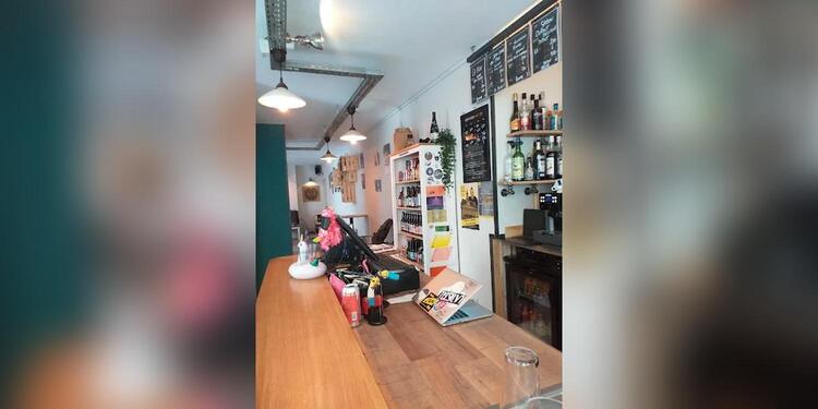 Les Dix Fûts Tours, bar