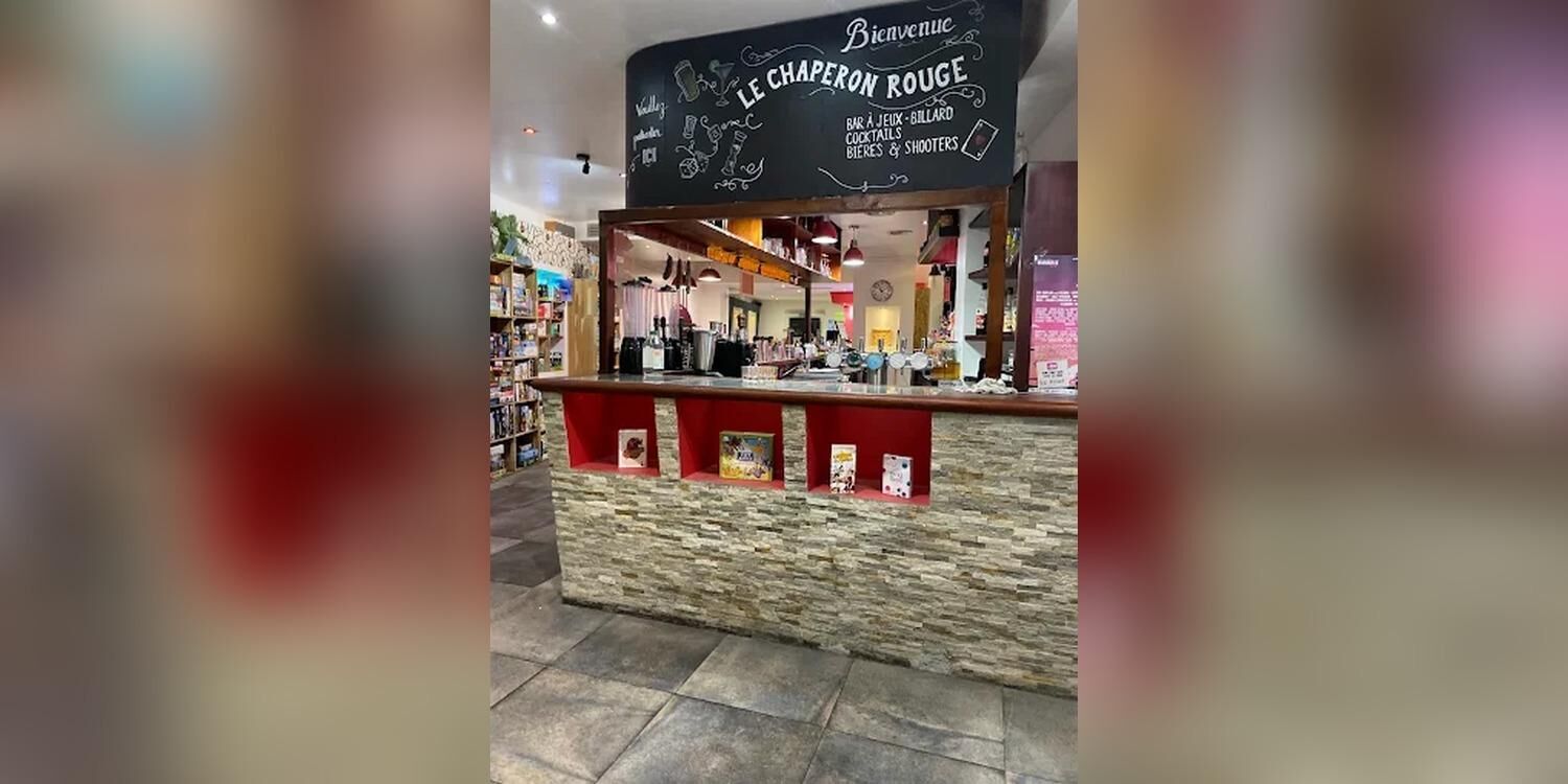 Le Chaperon Rouge - Bar à Jeux, bar