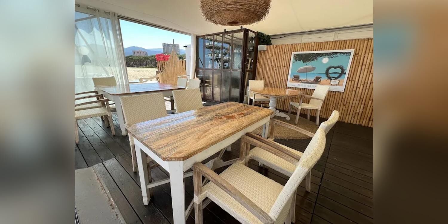 Nouvelle Vague Beach Club, restaurant