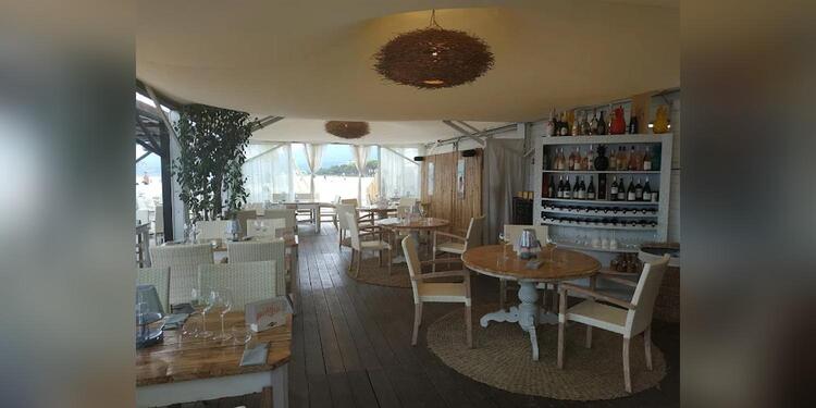 Nouvelle Vague Beach Club, restaurant