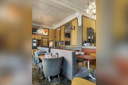 Brasserie Le Victor x Les Paris Mutuels Urbains, Restaurant Sète Quartier de la Gare #0