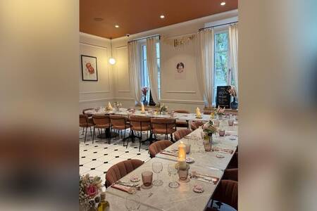 Brasserie Le Longchamp, Restaurant Salon-de-Provence Centre-ville #0