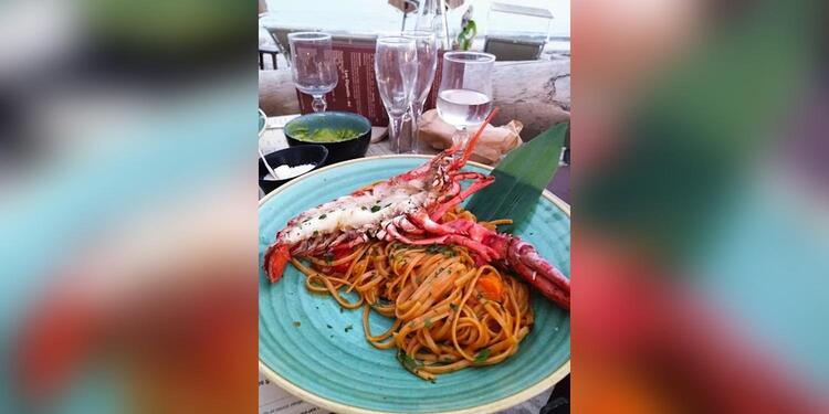 Beach Club, restaurant