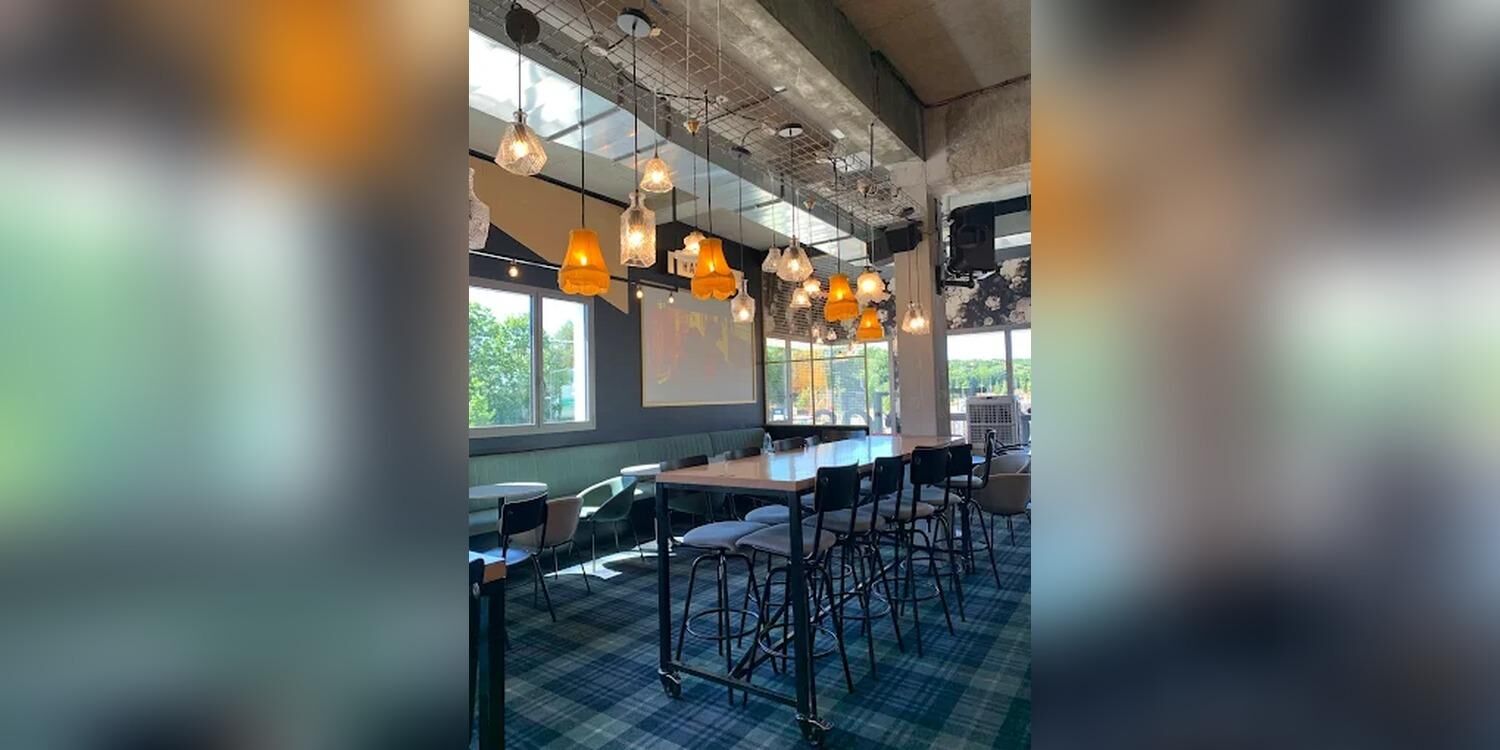 WhiteFields Café, restaurant