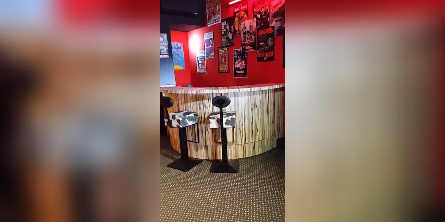 The Children of Rock, bar