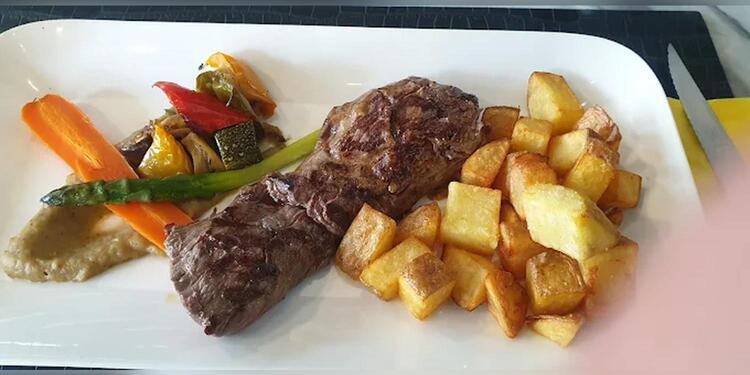 Le Petit Bistrot, bar