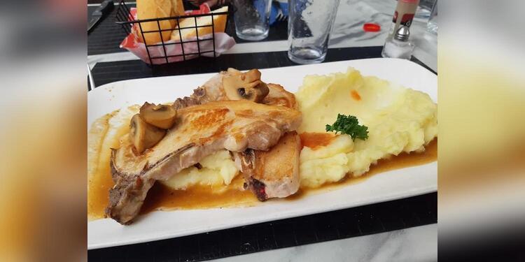 Le Petit Bistrot, bar