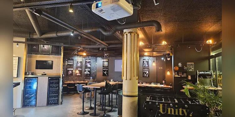 Unity Bar, bar