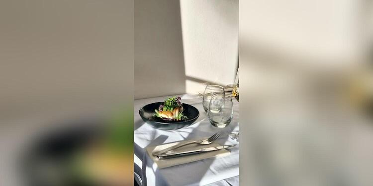 Au préau, restaurant