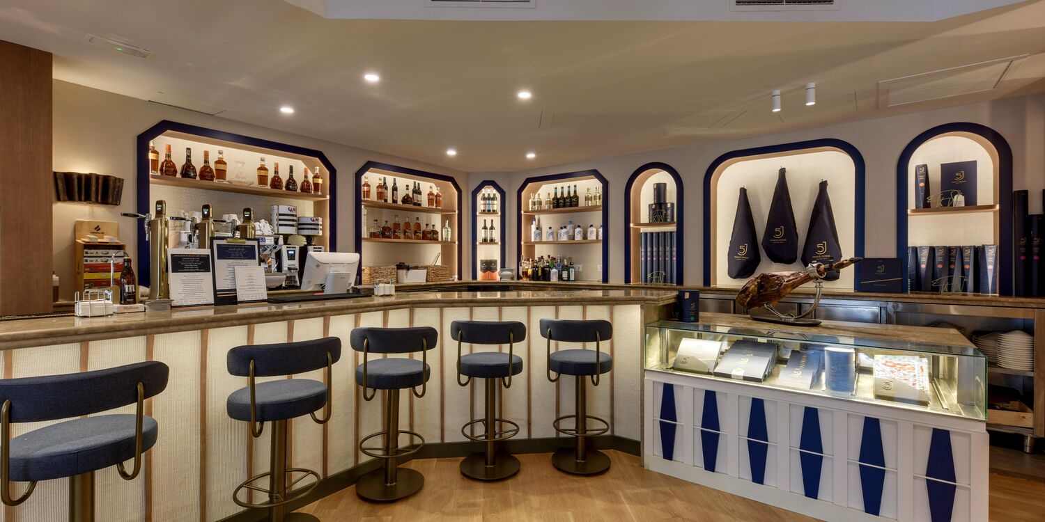 Cinco Jotas Madrid Bar, bar