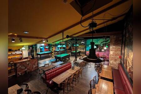 Le Montbauron, Bar Versailles Notre-Dame #0