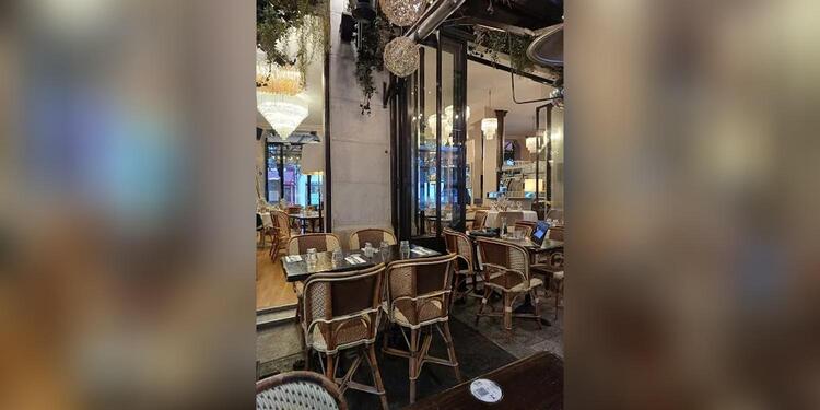 Lézard Café, bar