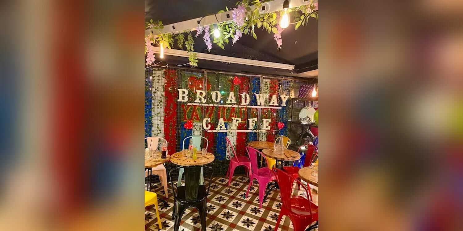 Broadway Caffe, restaurant