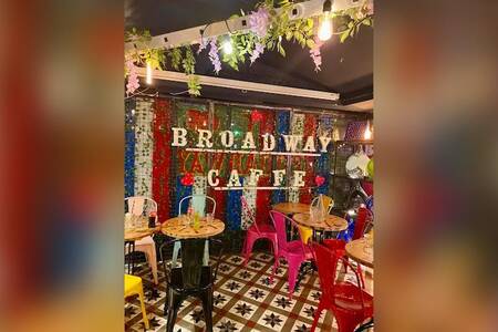 Broadway Caffe, Restaurant Paris Quartier Montparnasse #0