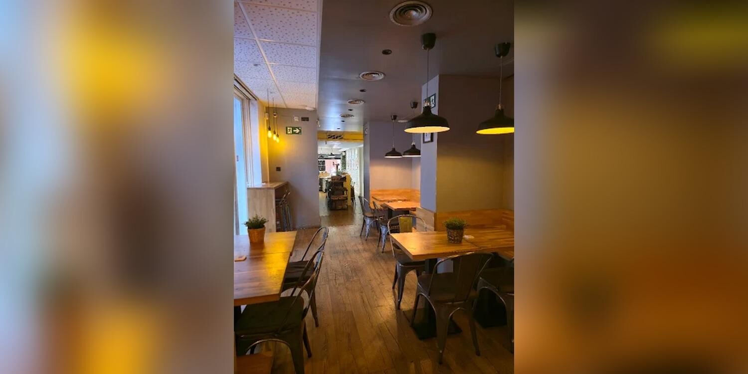 Señor Piña Terraza Gótico | Poke Bowl, Brunch & Açaí Bar, restaurant