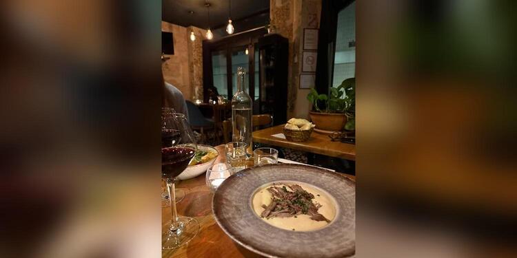 Dix - Restaurant, bar