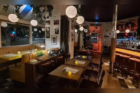 Sunny, Restaurant Paris Buttes-Chaumont #0