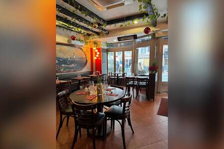 Welcome to Istanbul, Restaurant Paris La Sorbonne #0