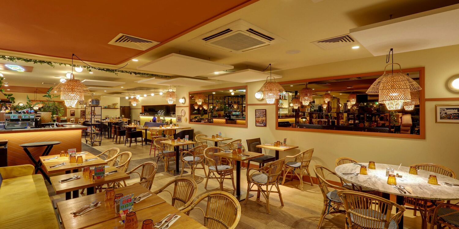 IL POPOLO, MONTAUBAN (Verre et soirée), bar