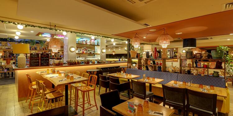 IL POPOLO, MONTAUBAN (Verre et soirée), bar