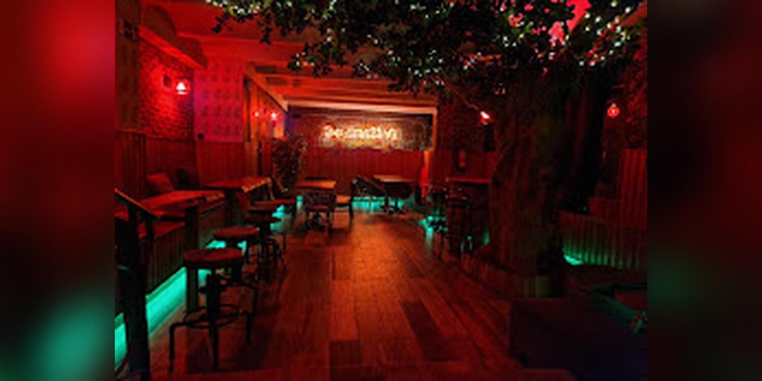 Manoda Craft Cocktail Bar, bar