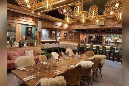 Restaurant Le Carrousel, Restaurant Chamonix-Mont-Blanc Centre-ville #0