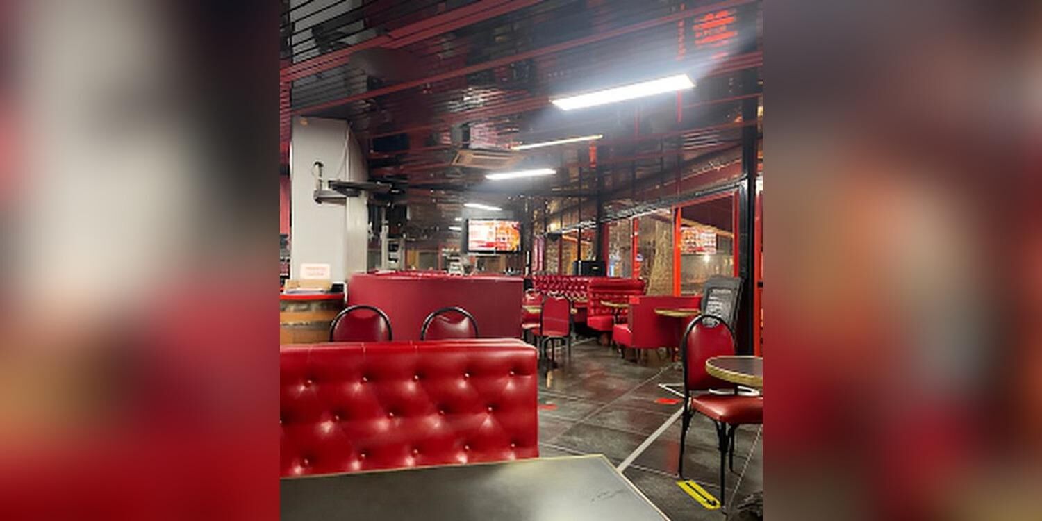 SAN GIO'V Brasserie Karaoke, bar