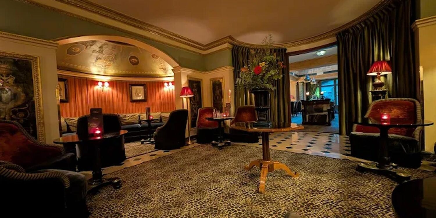 Wilde's Lounge at L'Hotel, bar
