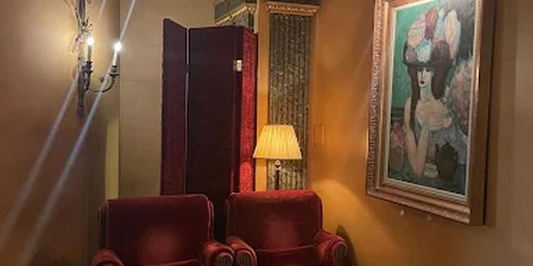 Wilde's Lounge at L'Hotel, bar