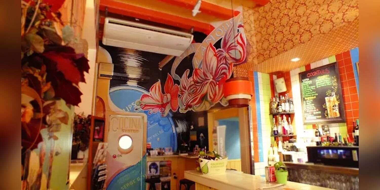 Ménage à Trois, restaurant