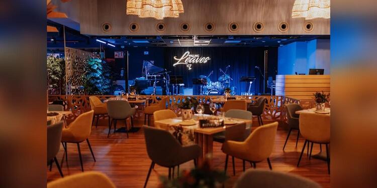 Leaves Restaurant (+18), restaurant