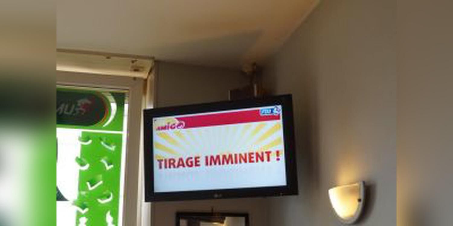 Café De L' Etoile, bar