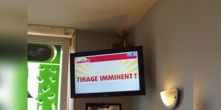 Café De L' Etoile, bar