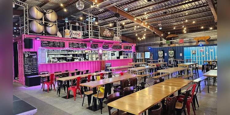 DockSide Food Hall, restaurant