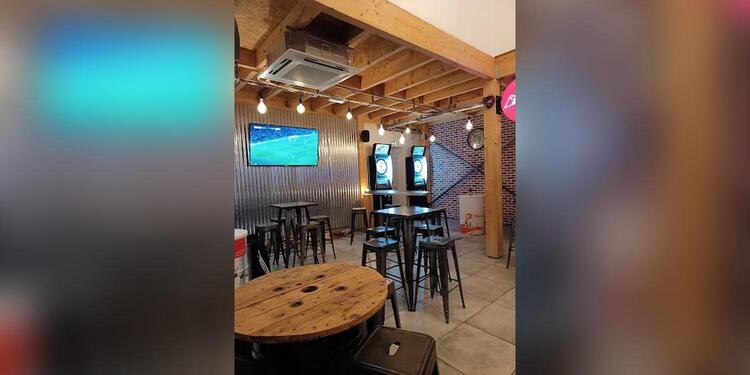 Le hangar à bières, bar