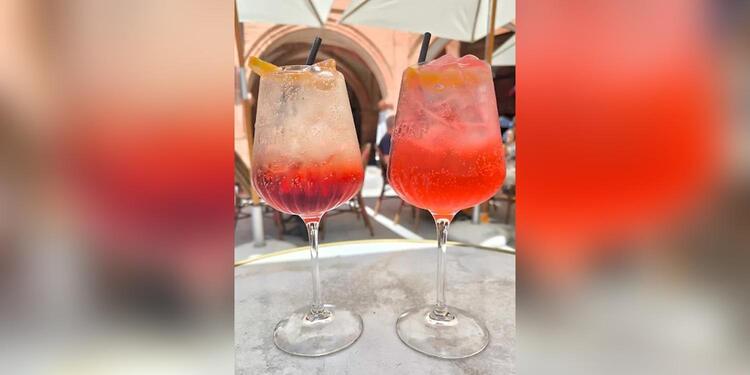 Café des Arcades, bar