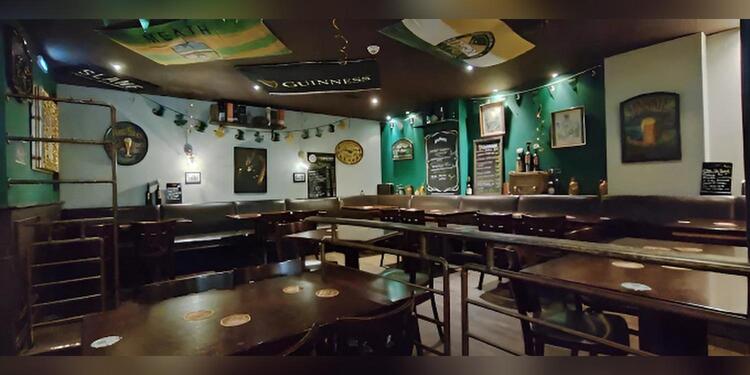 O'Rabbit's Irish Pub, bar
